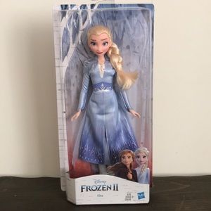 Frozen 2 Elsa Fashion Doll with Long Blonde Hair